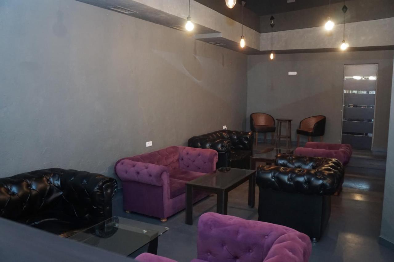 Nor Yerevan Hotel Esterno foto