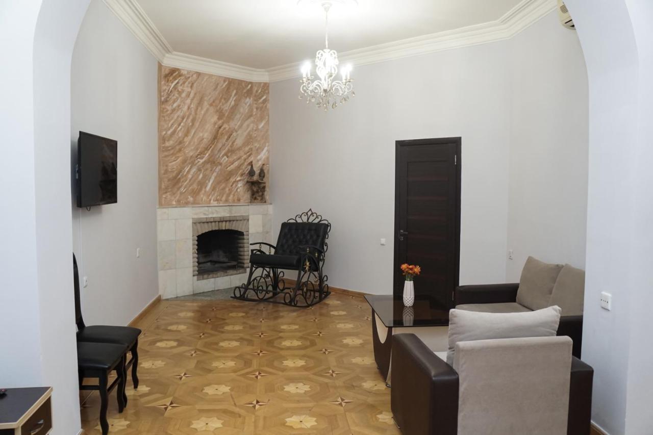 Nor Yerevan Hotel Esterno foto