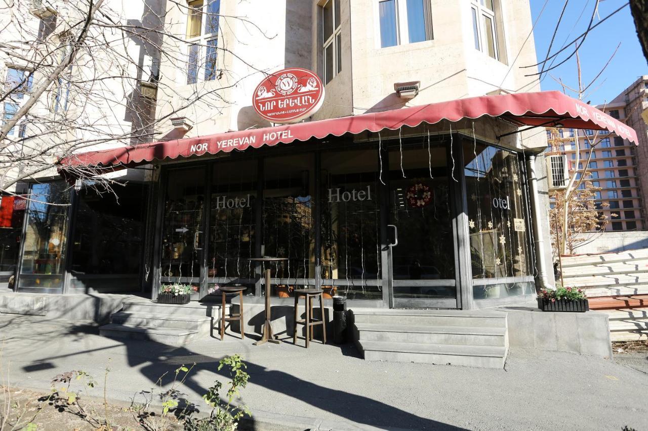 Nor Yerevan Hotel Esterno foto